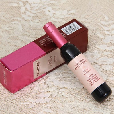 Red Bottle Lip Gloss – No Makeup, No Stick, Bold Shine